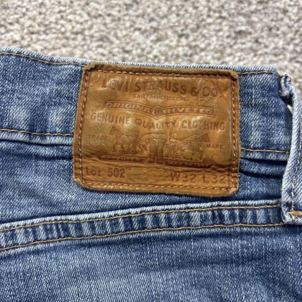Levis 502 Premium Jeans Mens 32x32 Blue Medium Wash Tapered Stretch Denim - Picture 2 of 10